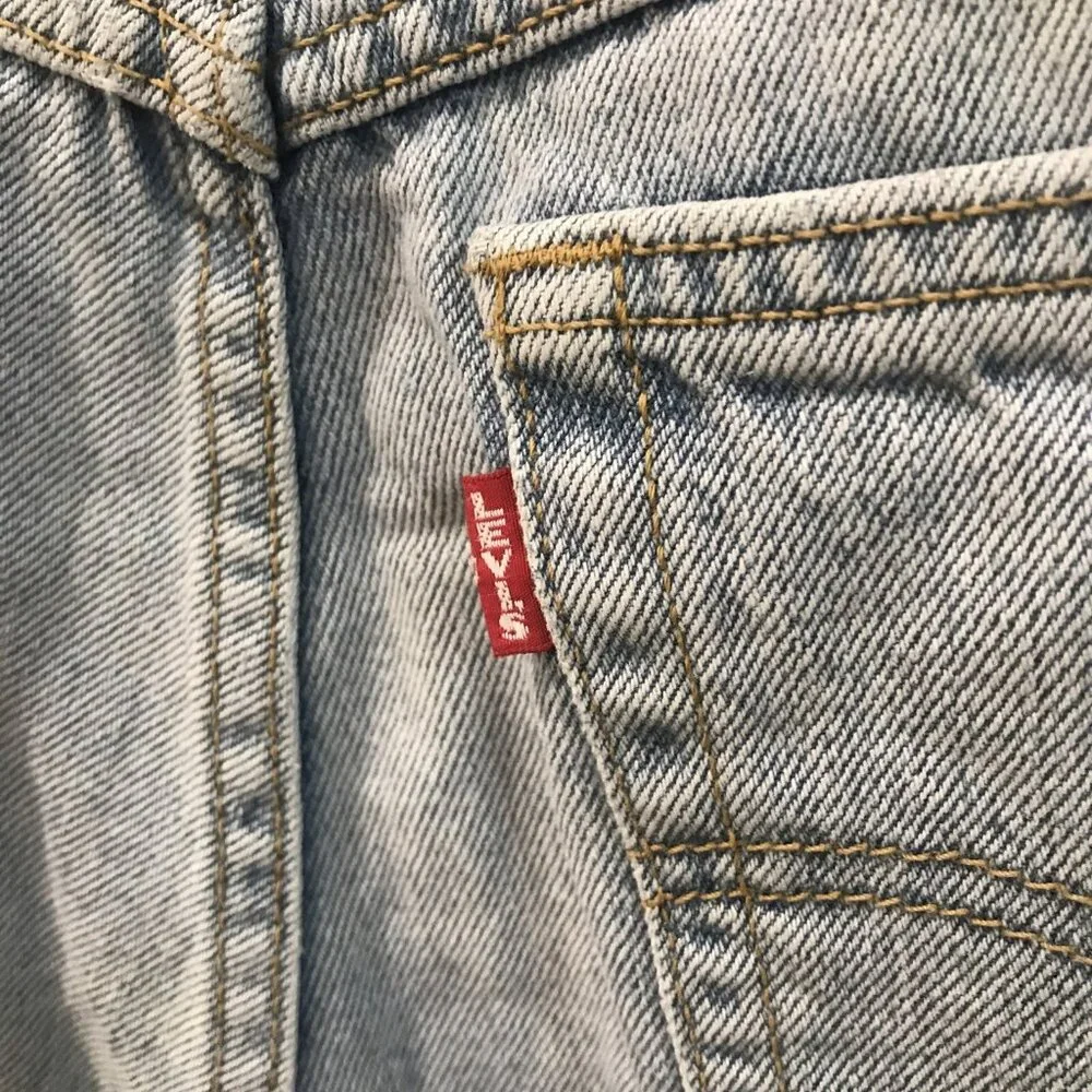 Levis Denim Shorts Womens 26 Blue Jean Cuffed Coastal Cowgirl Light Wash Western